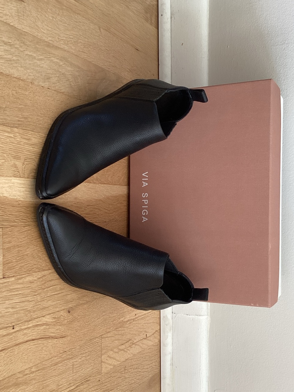 Via Spiga Black Leather Pointed Chelsea Booties